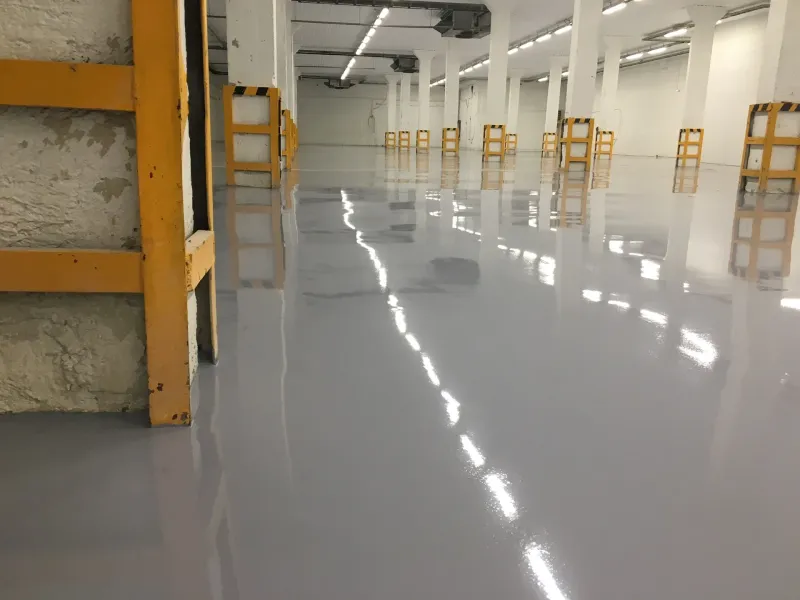 Полиуретановый пол в складском комплексе площадью 1100 м²