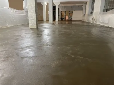 Бесшовный антистатический пол площадью 800 м²